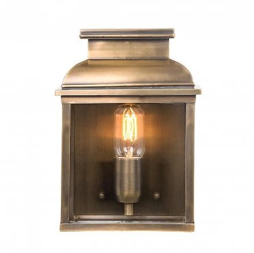 OLD-BAILEY-BR Old Bailey Outdoor IP44 1 Light Wall Lantern in an Aged Brass Finish