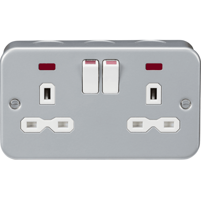Knightsbridge Switches and Sockets MR9000N Metal Clad Double Switched Socket with Neon