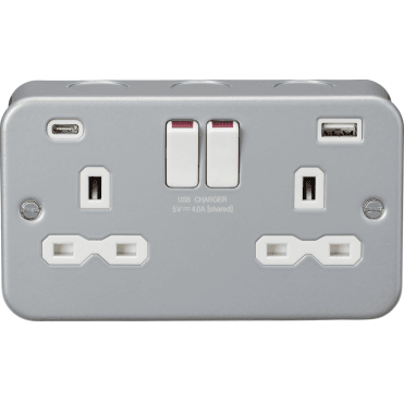 MR9940 Metal Clad Double Switched Socket with USB (A+C)